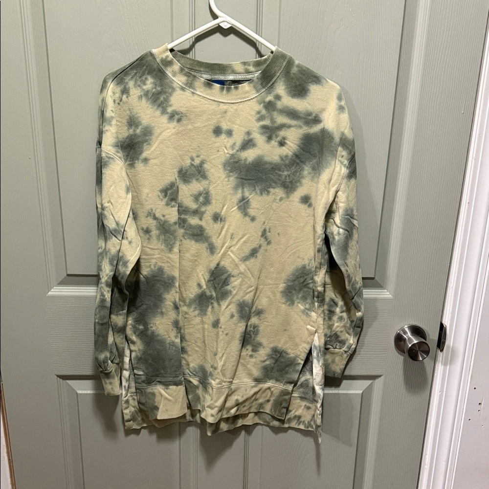 Old Navy Women's Tie-Dye Sweatshirt - Green and Cream
